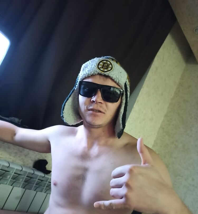  32484761  , 33 ,    