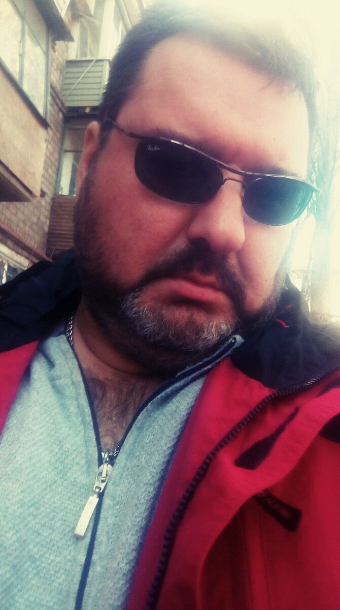  19225471  Roman, 50 ,    