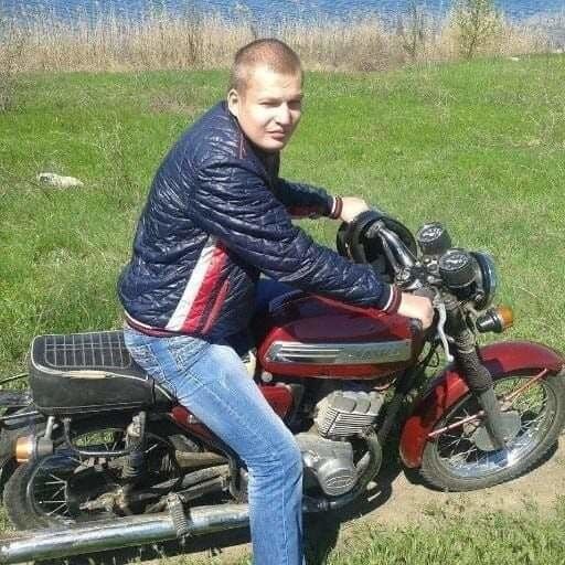  18613071  Artyr, 29 ,    