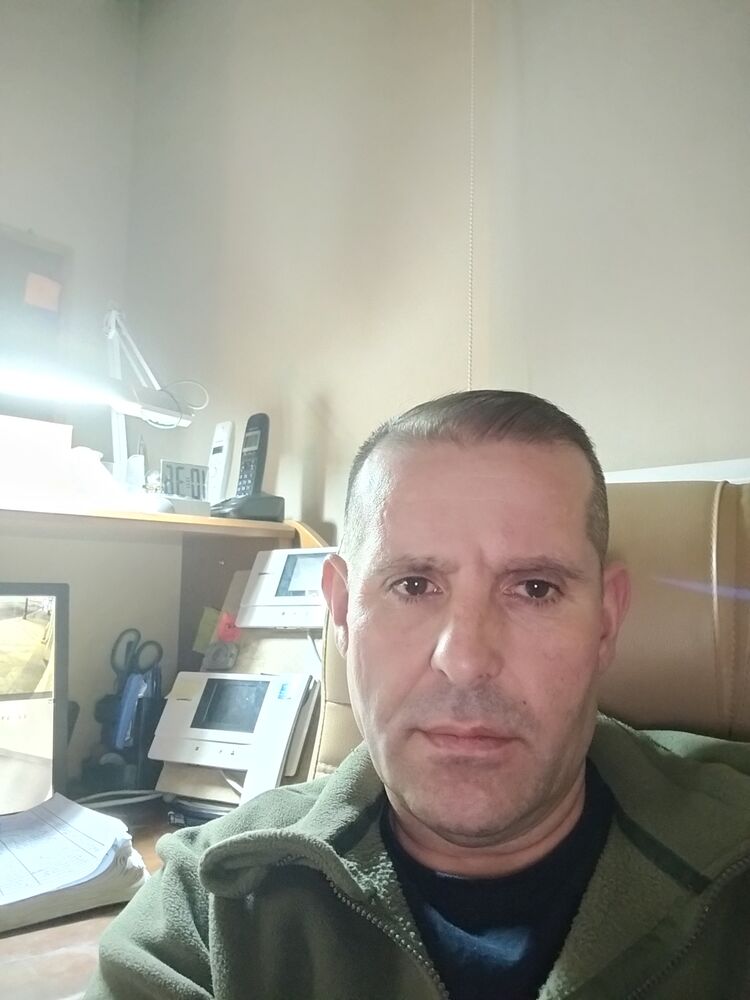  42251631  , 47 ,    