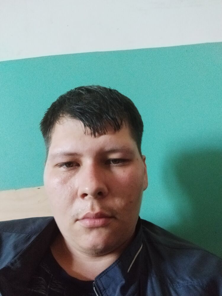  31457981  Nikolay, 32 ,    