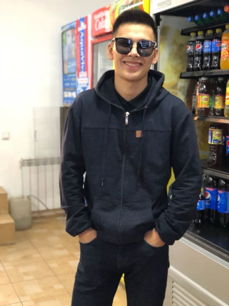  18128461  , 29 ,    