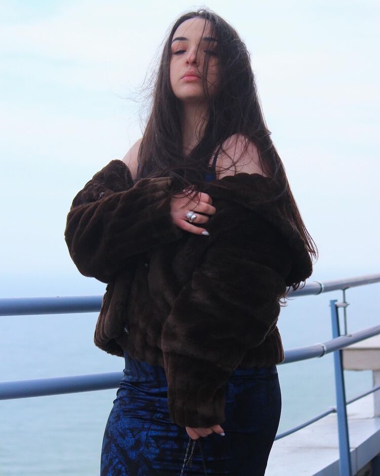  ,   Vera, 21 ,   ,   , 
