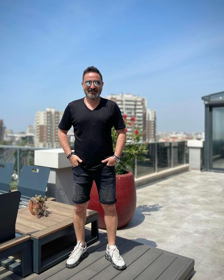  ,   Victor, 60 ,   ,   