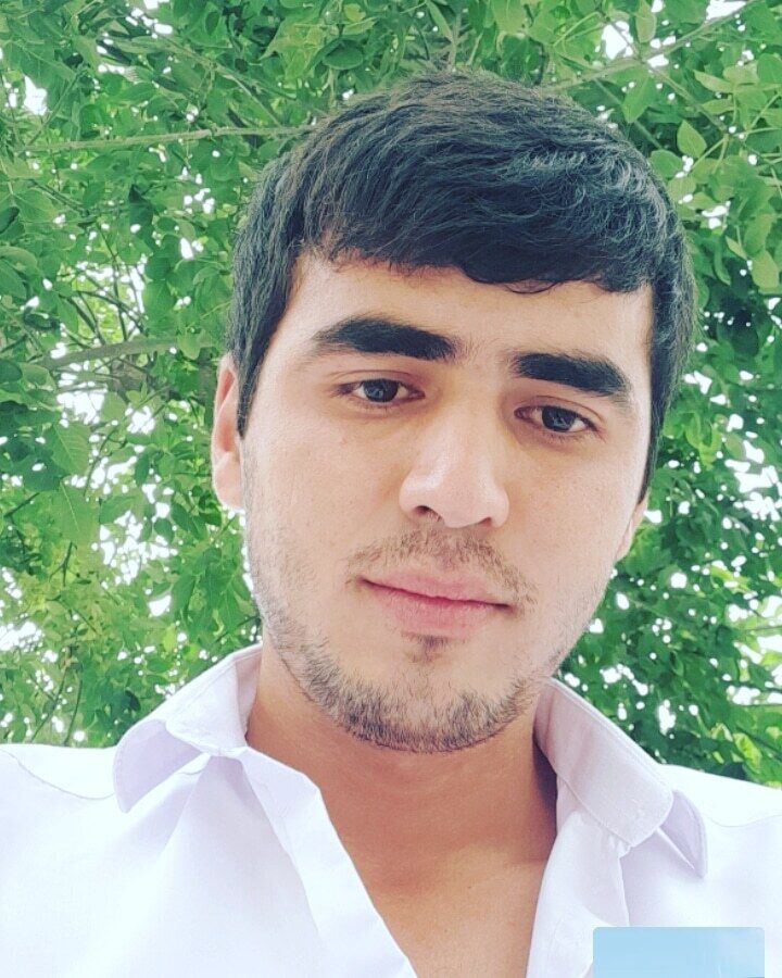  37726211  Abror, 26 ,    