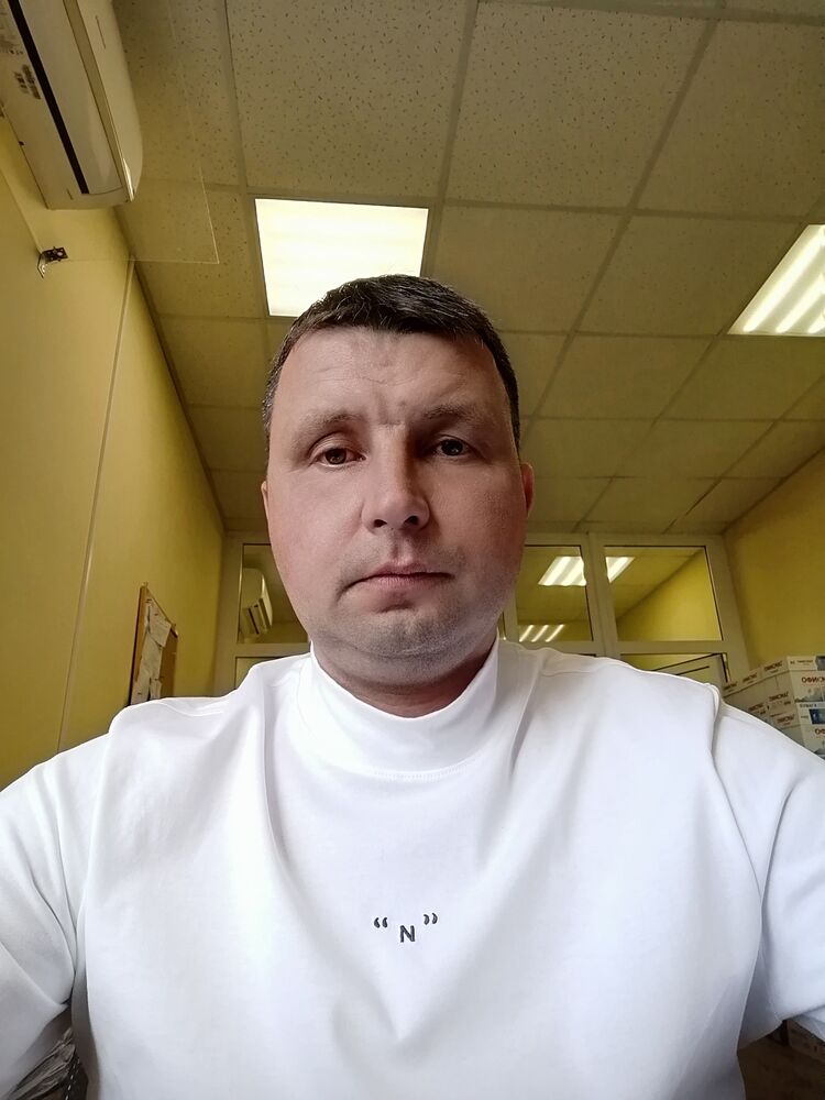  ,   Dima, 40 ,   ,   