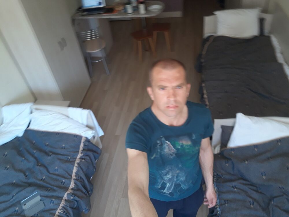  14226811  , 42 ,    