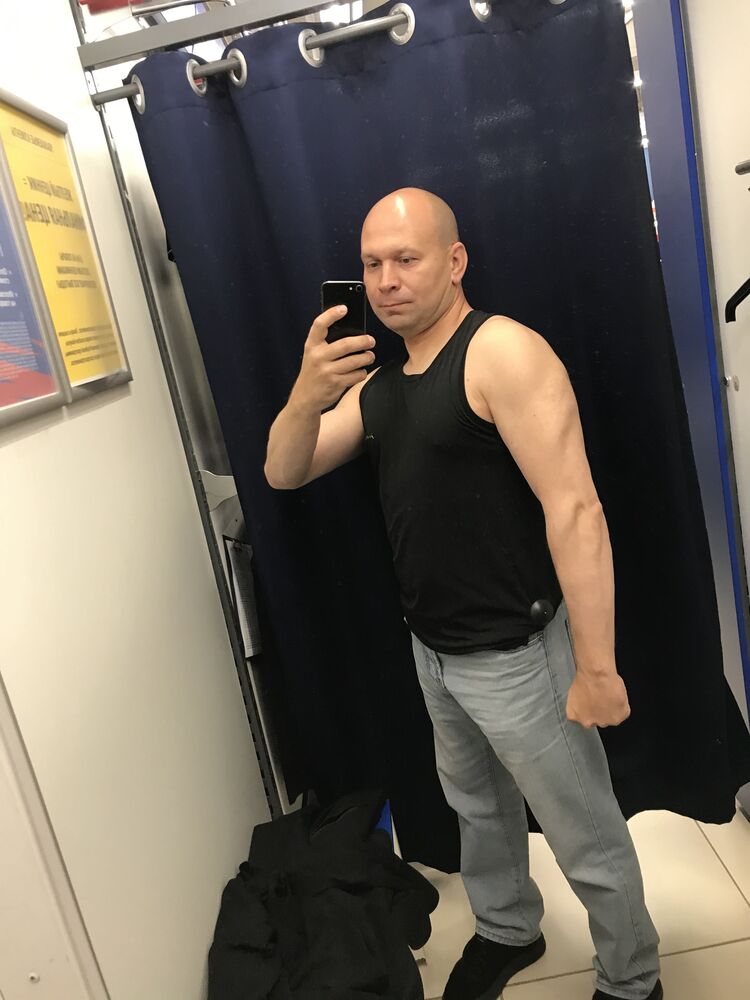 28577461  , 45 ,    