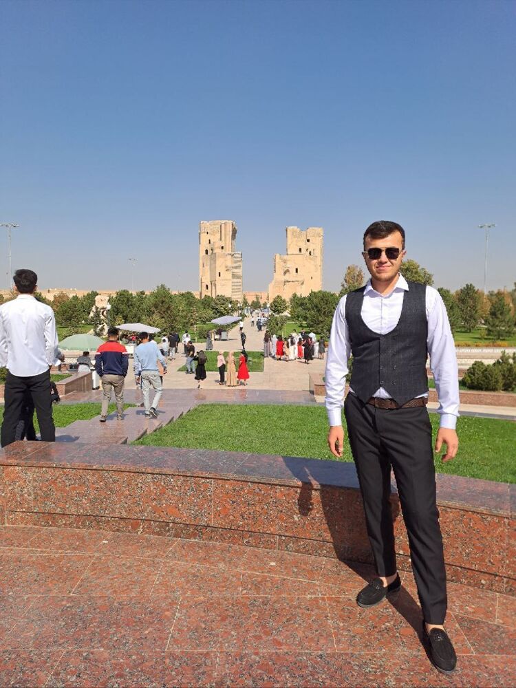  29883031   bekzur, 23 ,    