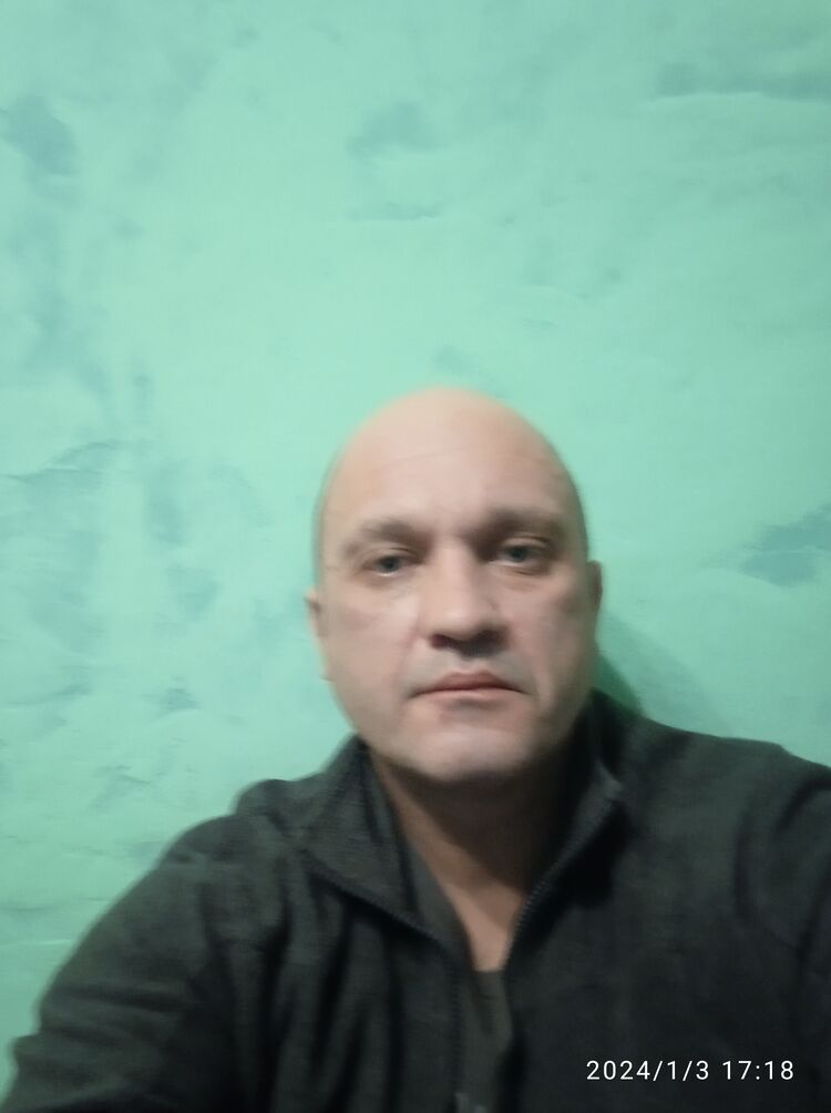  40316831  Jury, 49 ,    