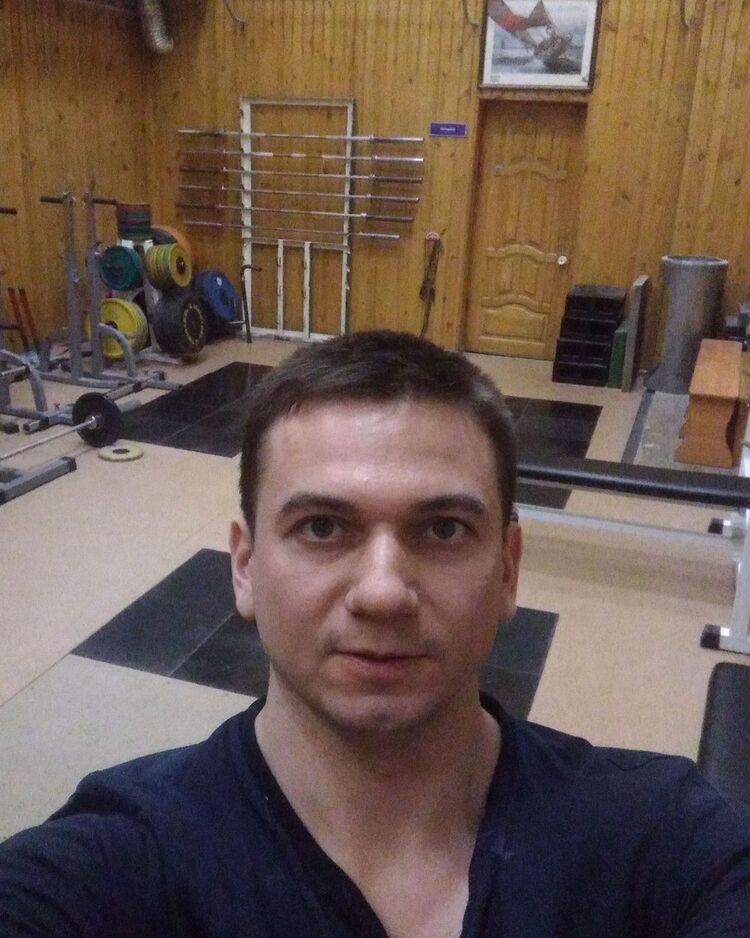  ,   Renat, 41 ,   ,   , c 