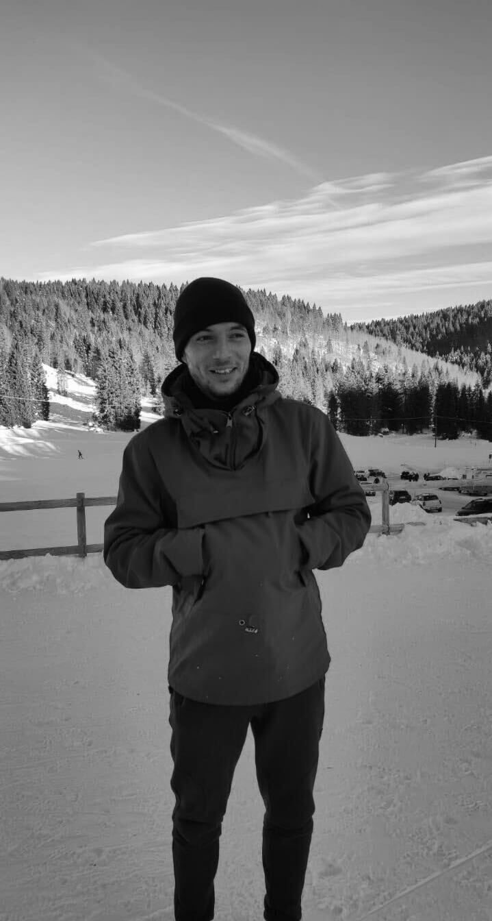  24672451  Mihai, 32 ,    Pedavena