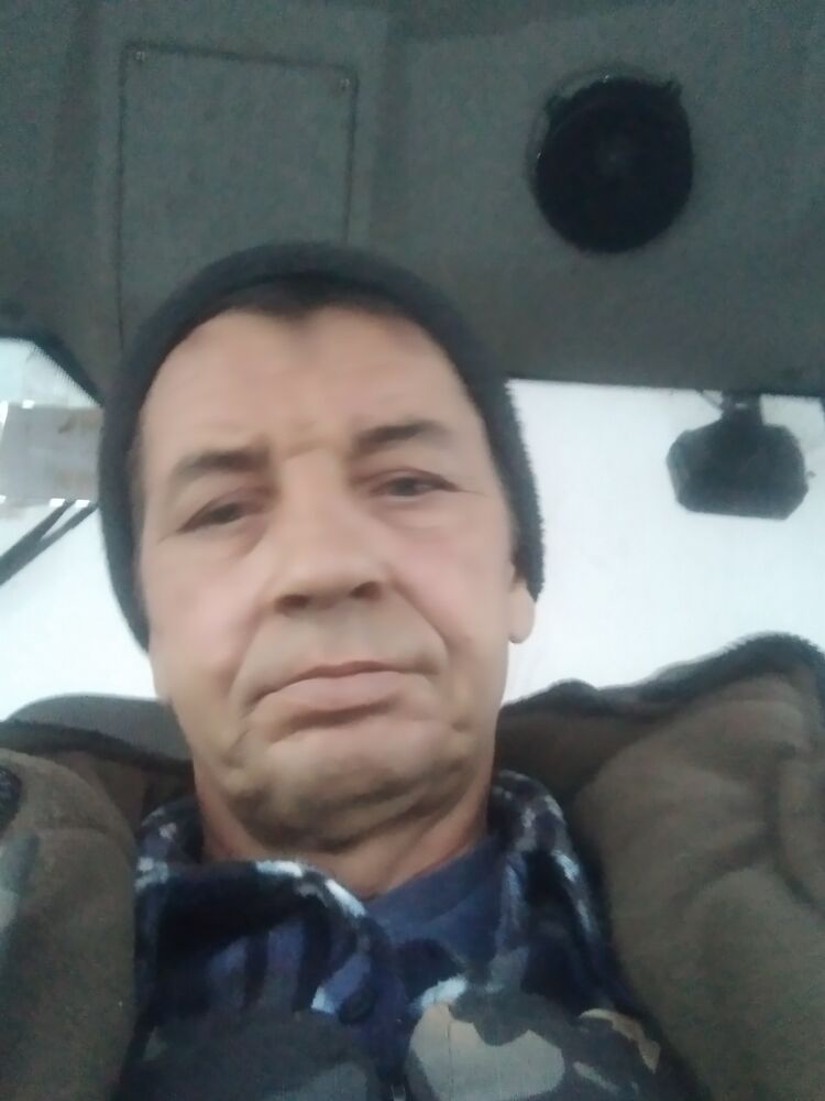  25022981  A, 52 ,    