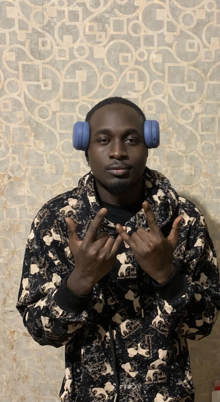  53815951  Bandjougou, 27 ,    