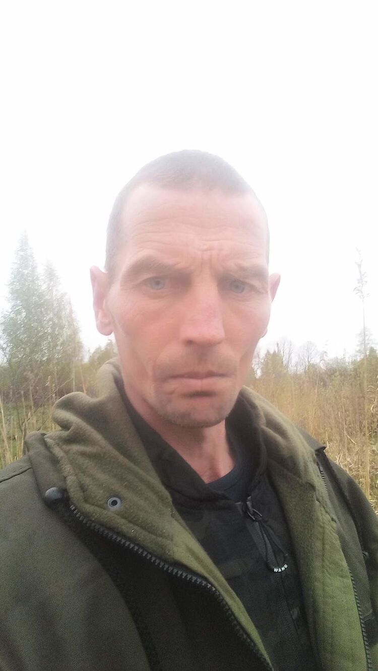  -,   Alexander, 49 ,     , c , 