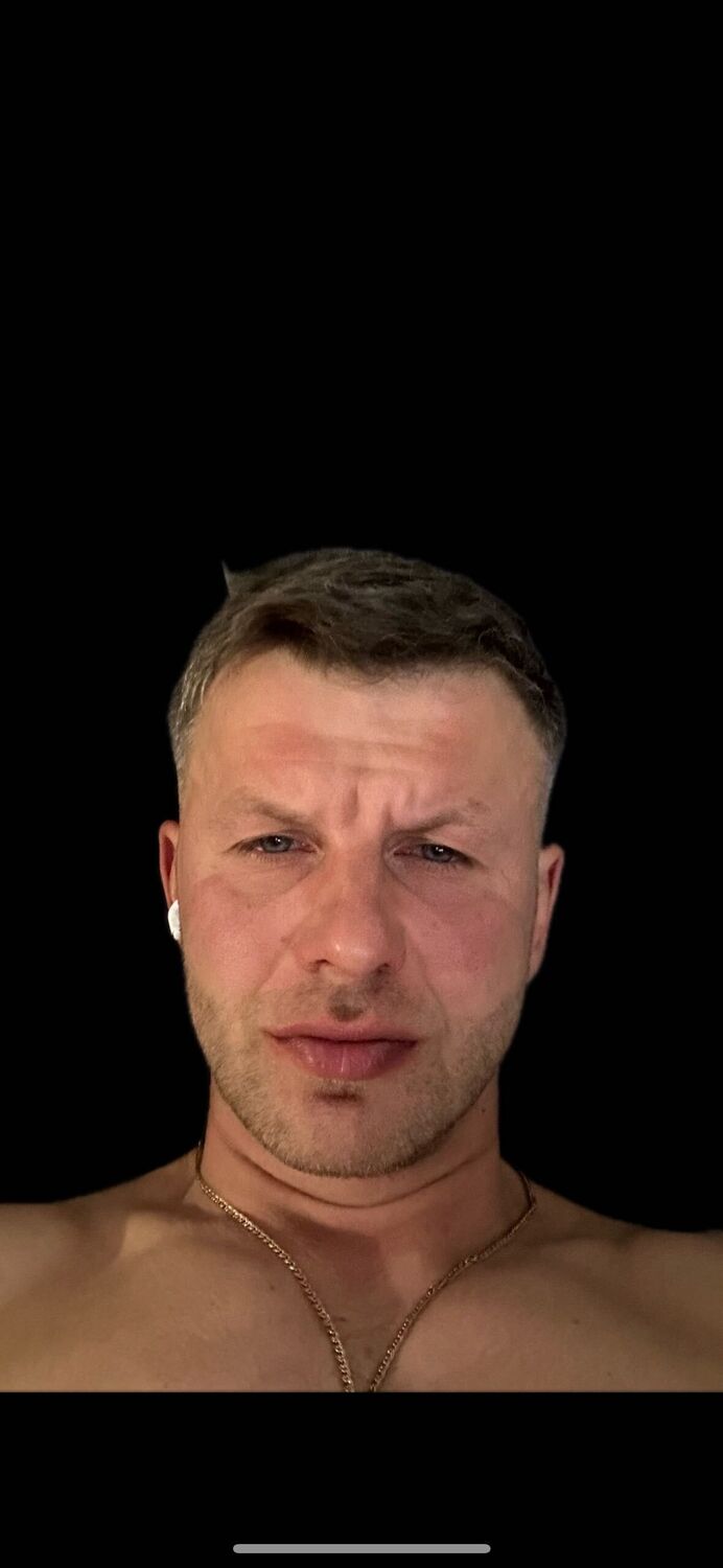  42358271  Sergej, 41 ,    