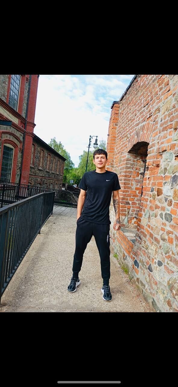  ,   Eugen, 26 ,   ,   