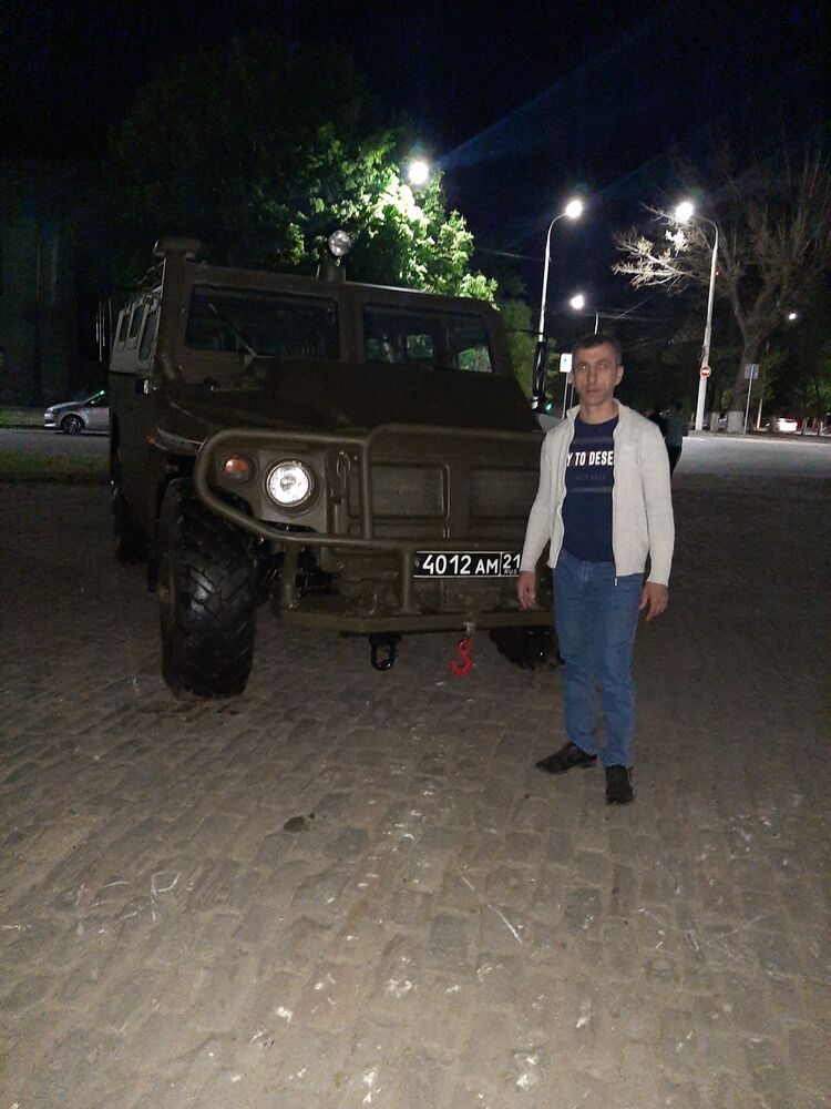  30451831  , 44 ,    