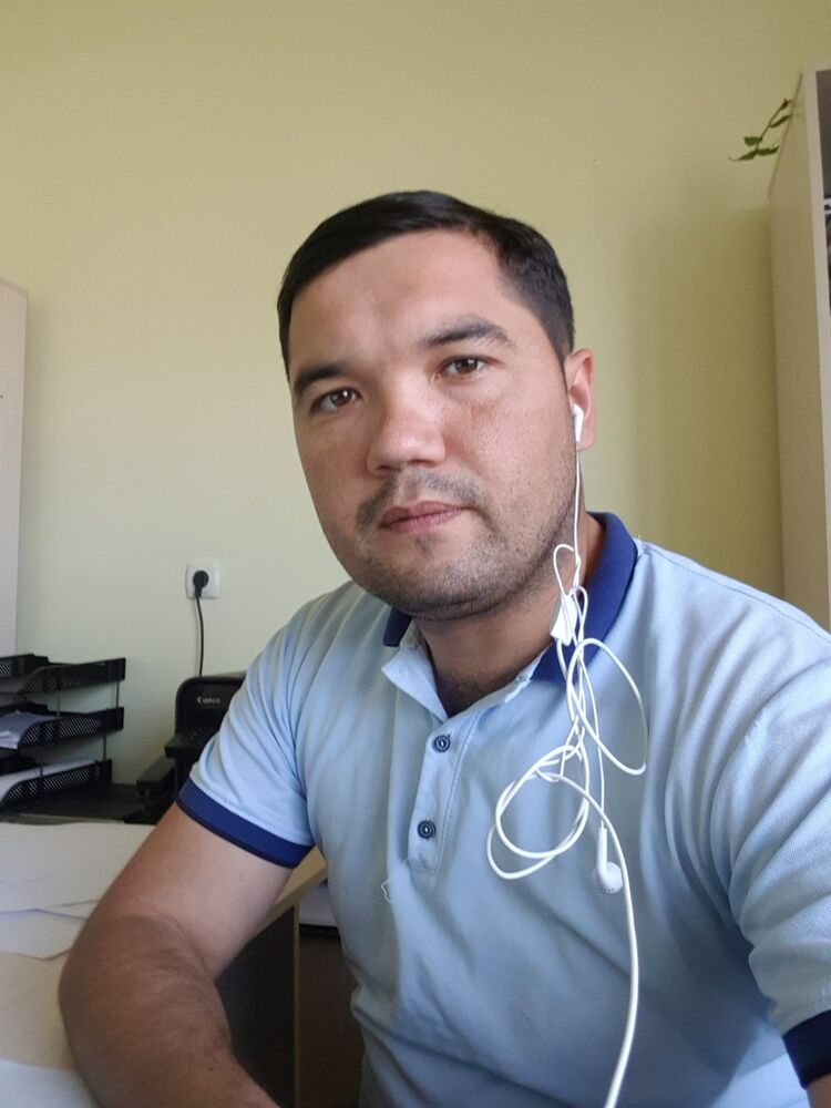  ,   Artur, 31 ,   ,   , c 