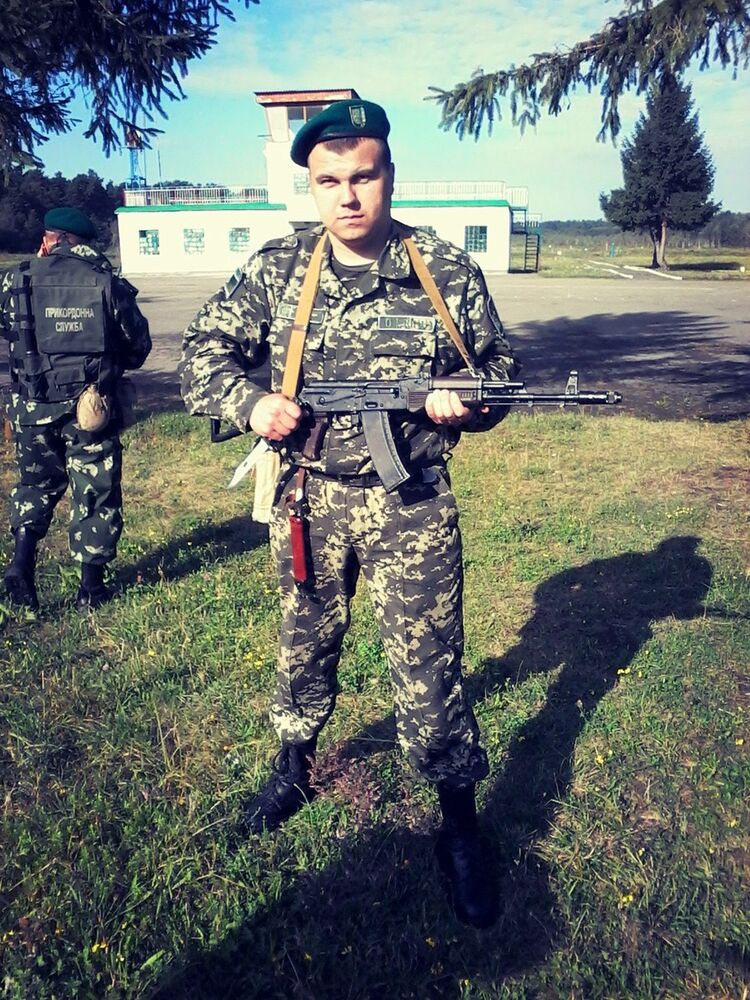  10921291  Andriy, 40 ,    