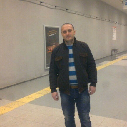  11205901  Gio, 42 ,    