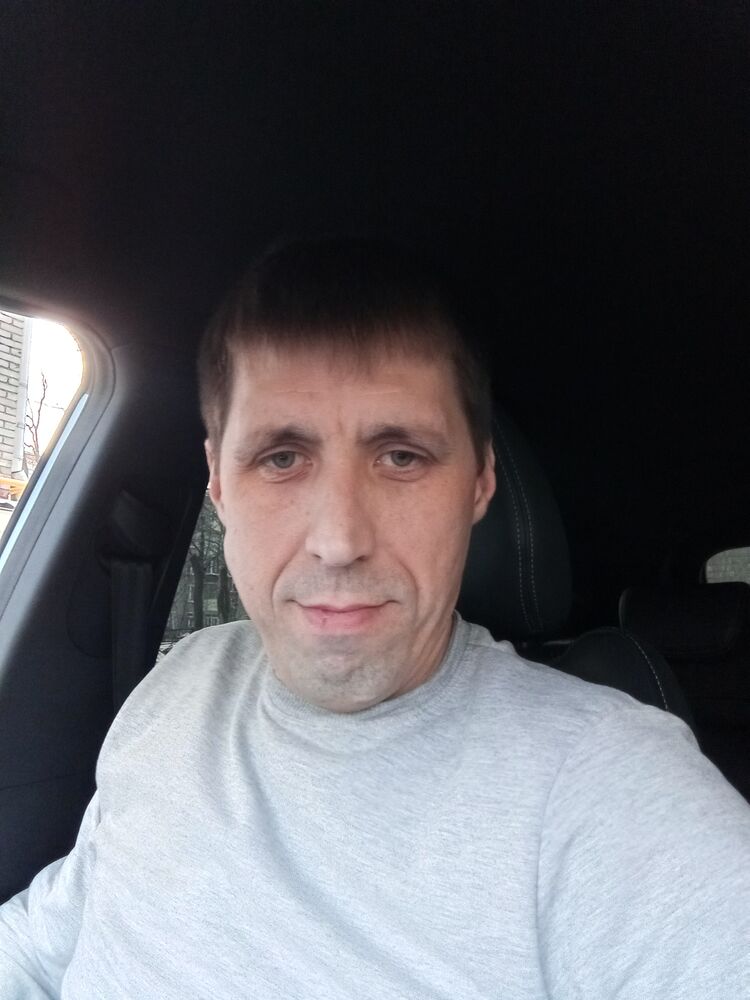  49026461  Anton, 39 ,    