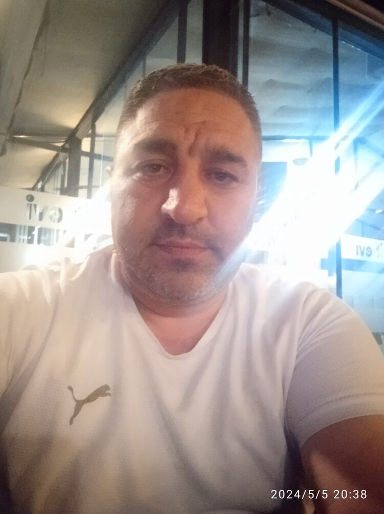  53536031  Tekin, 43 ,    