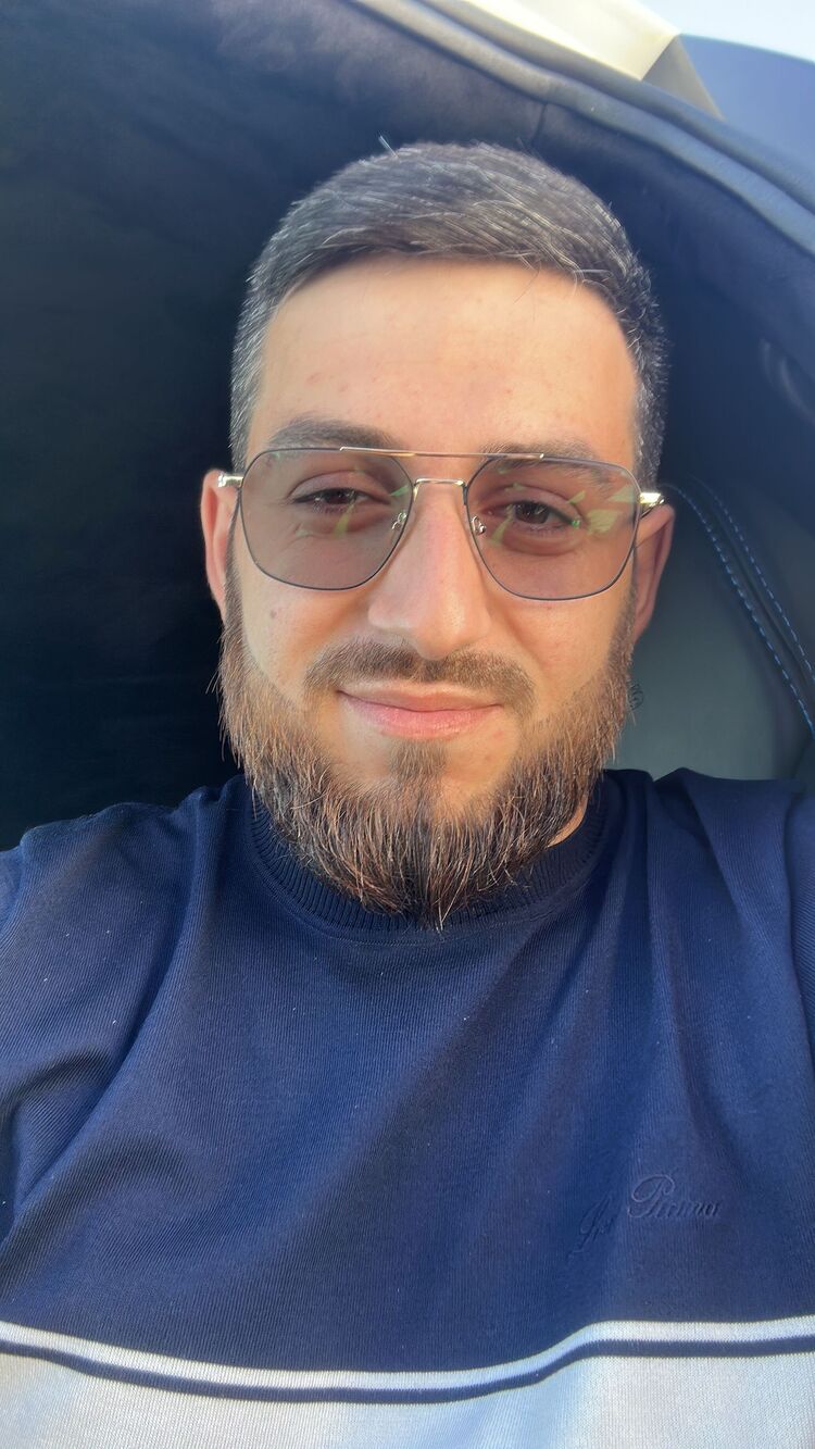  42485601  , 27 ,    