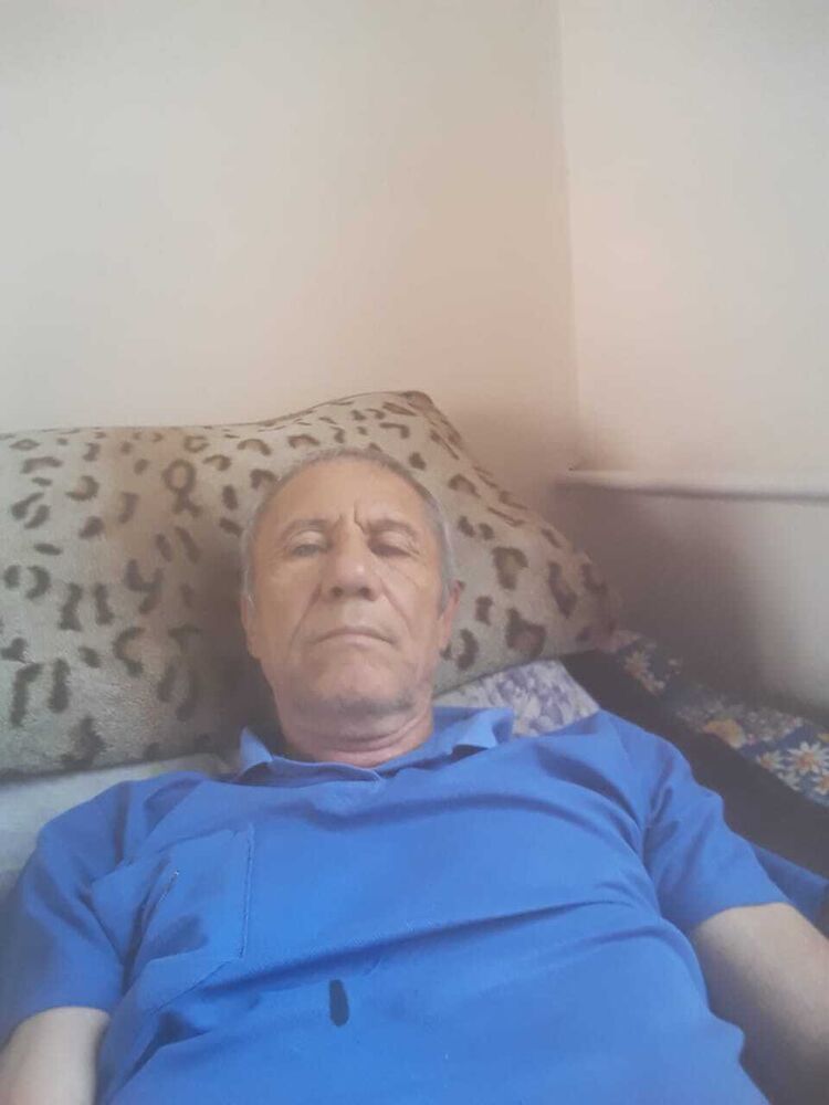  39261781  Malik, 62 ,    