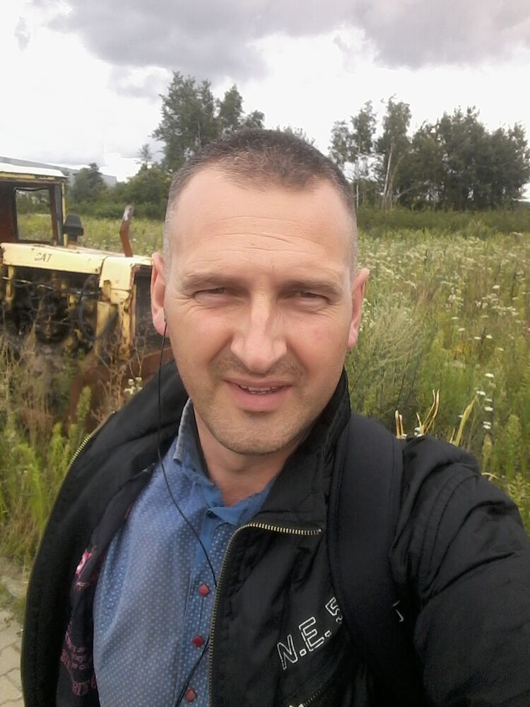  9998091  Valdemar, 46 ,    Bielsko-Biala
