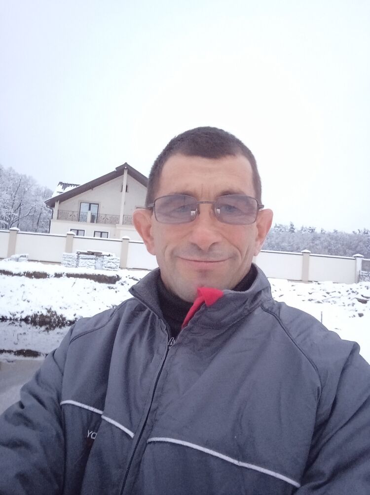  24609671  , 51 ,    