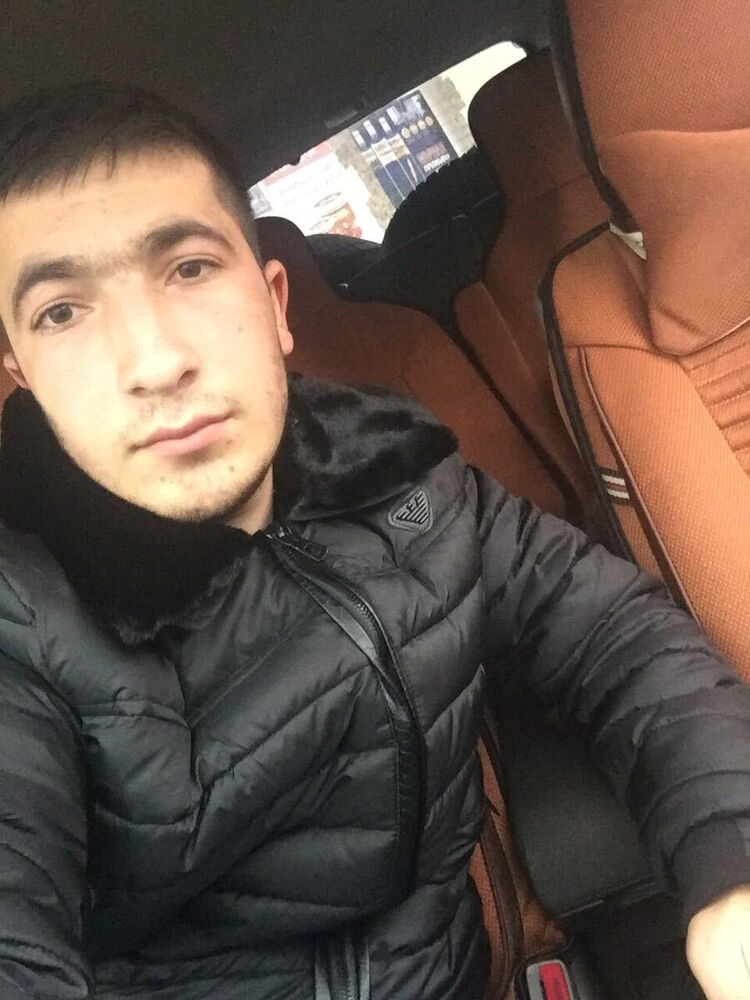  ,   Armen, 30 ,   ,   
