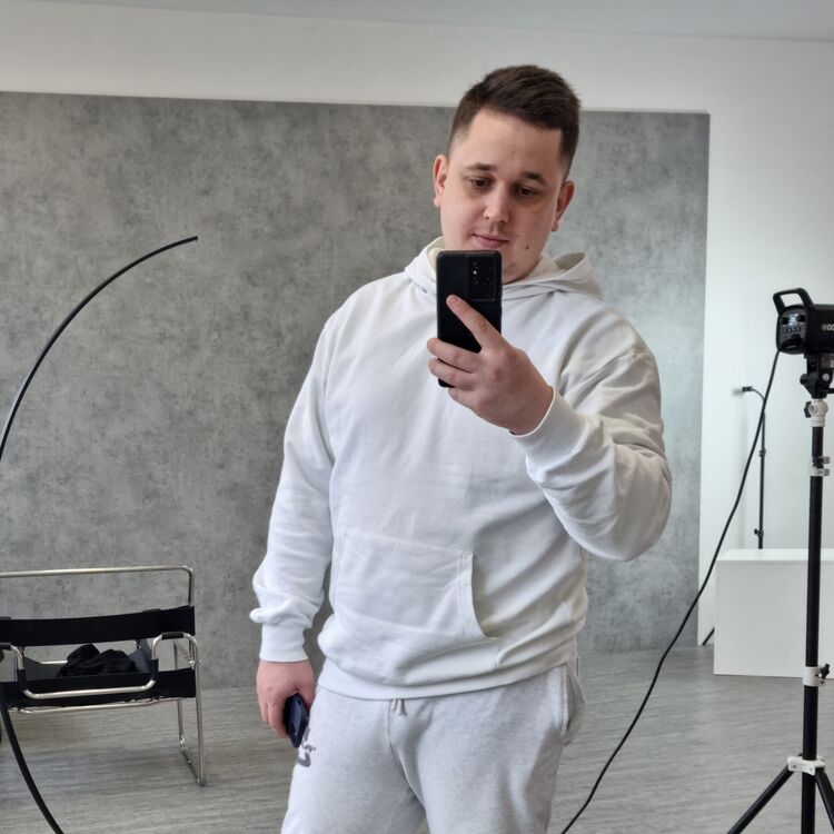  ,   Nikita, 29 ,   ,   