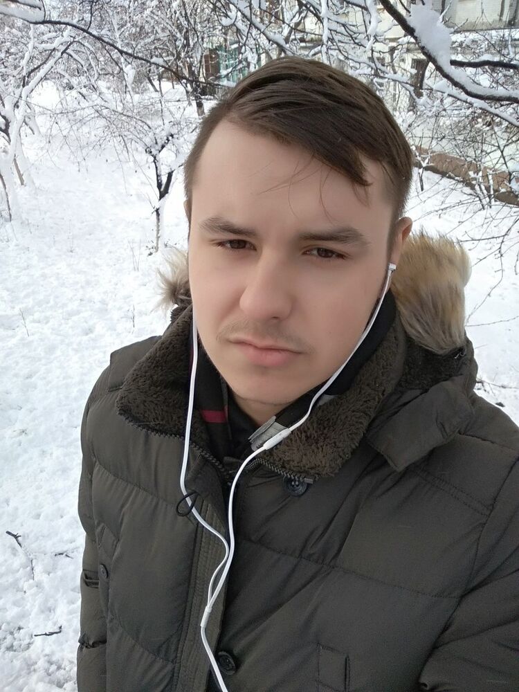  11583701  Igor, 25 ,    