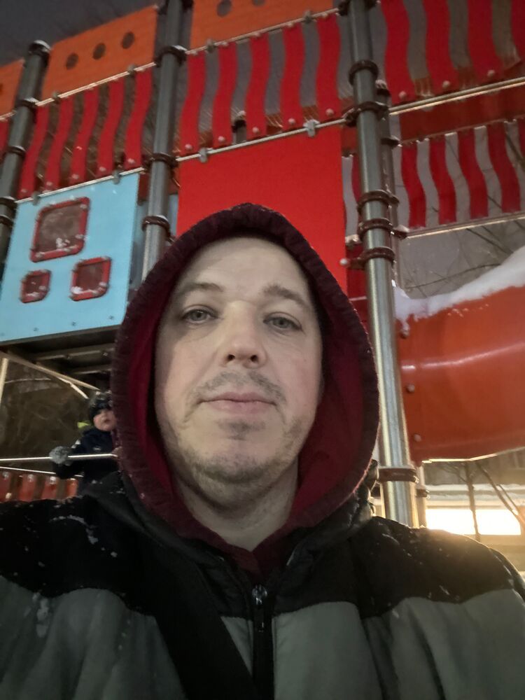  ,   Ilya, 42 ,     , c 