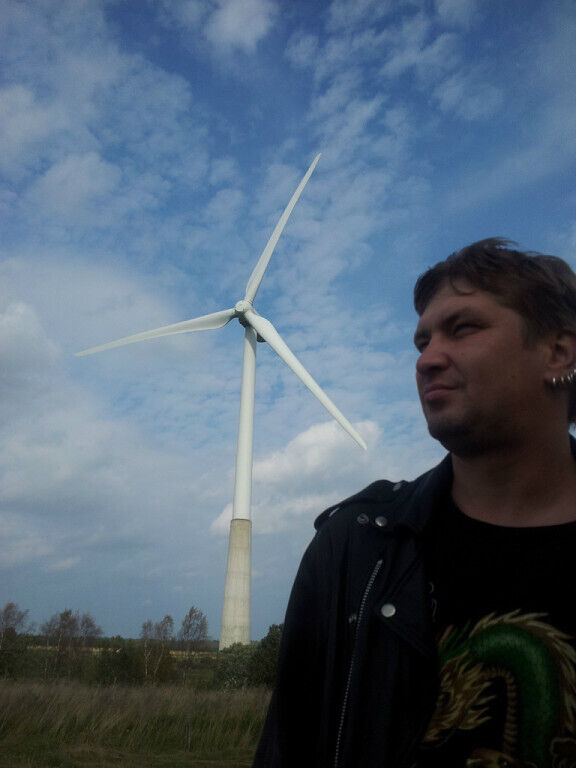  ,   Maksim, 47 ,   ,   , c 