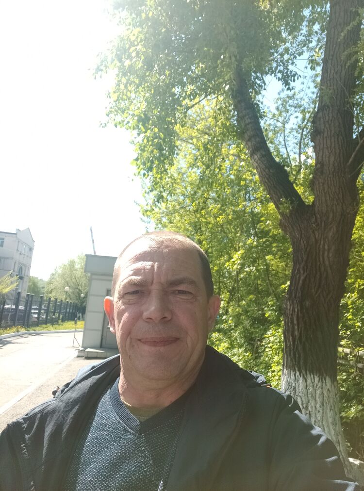  52132081  , 45 ,    