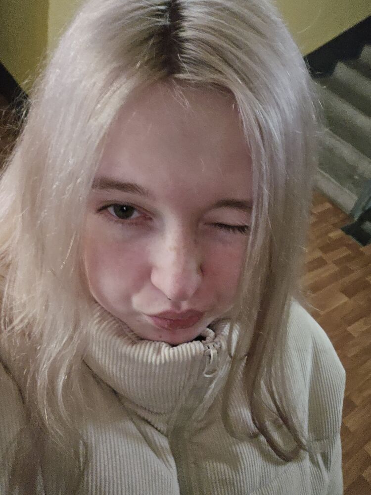  49741361  Mira, 21 ,    -