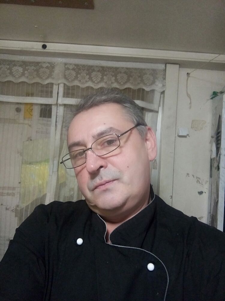  28327381  , 53 ,    
