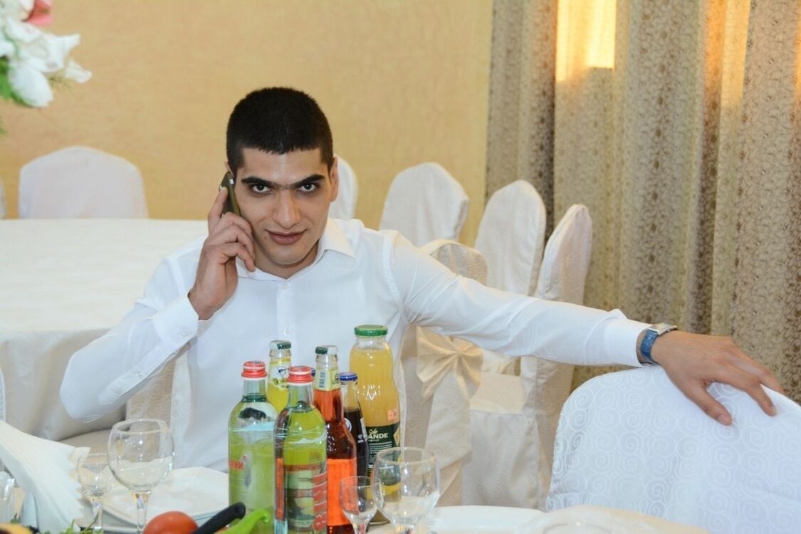  10175711  Tiko, 35 ,    