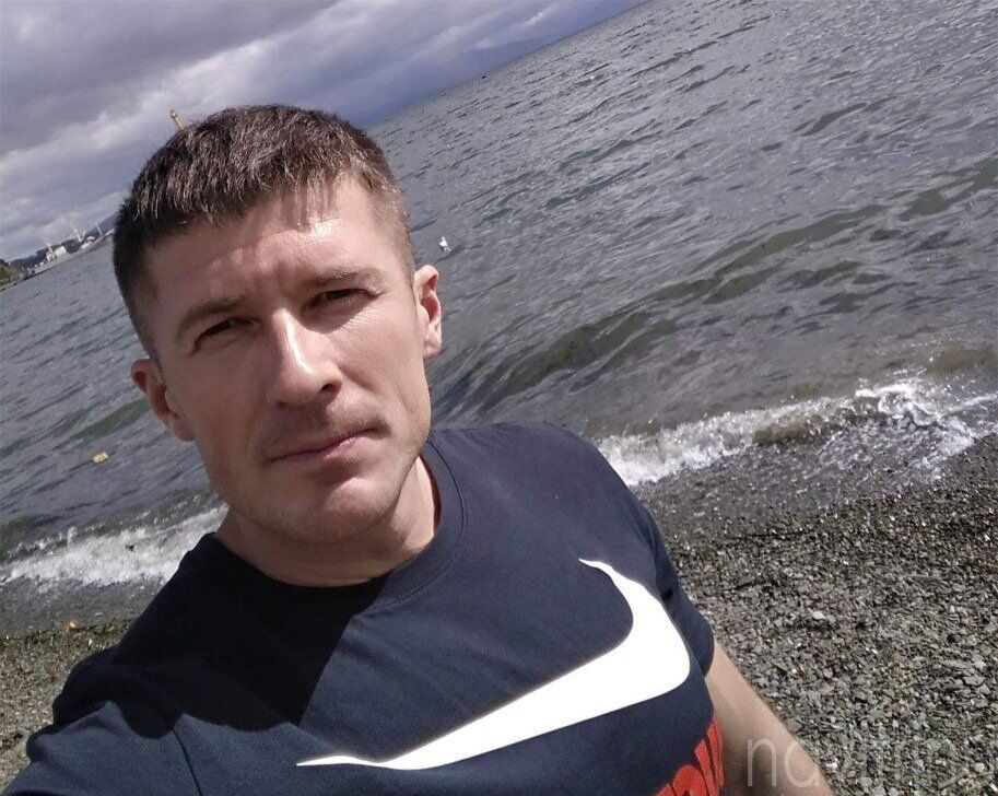  ,   Artur, 38 ,   ,   