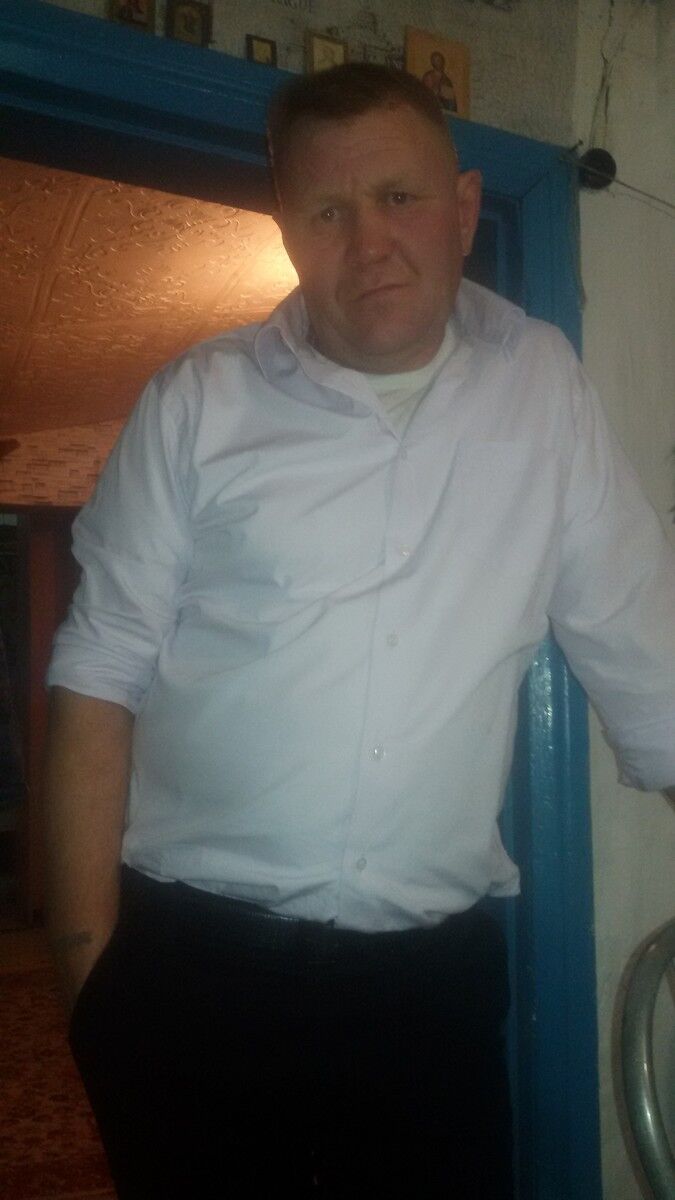  14529961  Andrej, 50 ,    