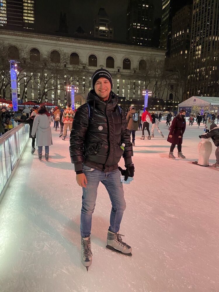  27455601  ALEXANDR, 35 ,    