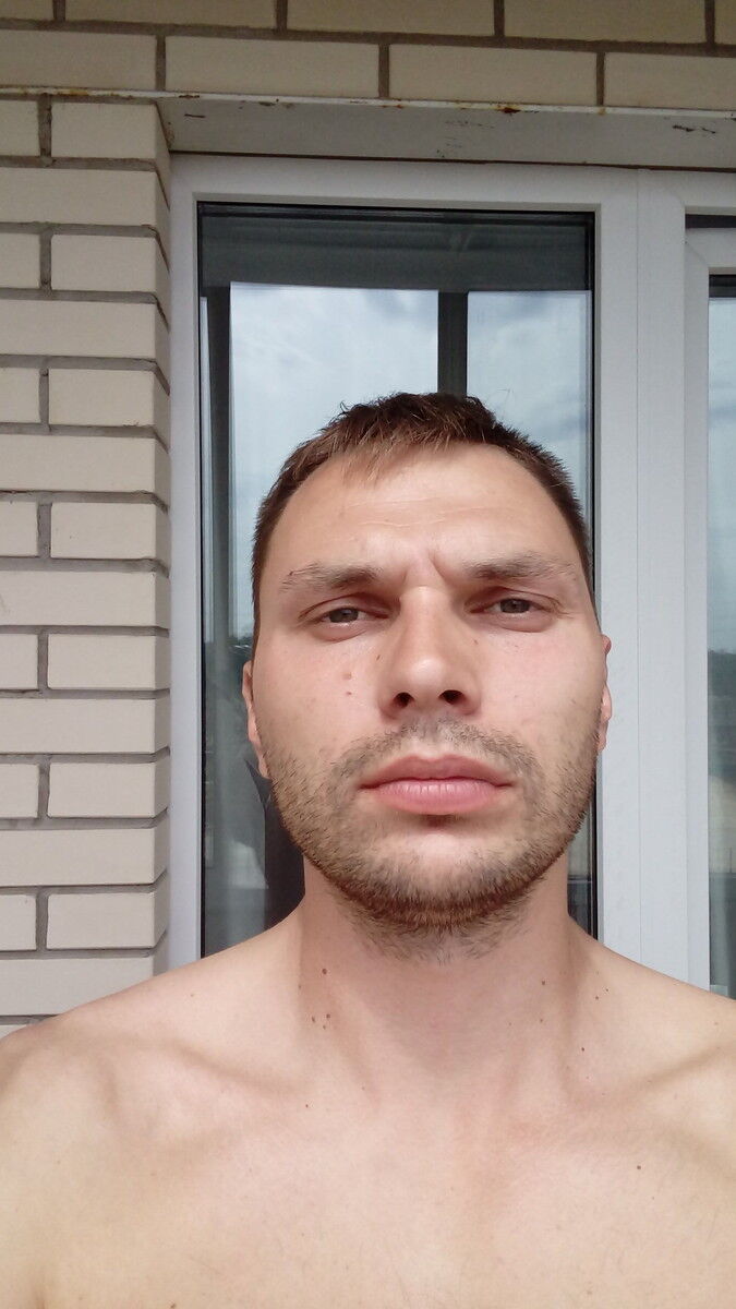  15266731  Anton, 37 ,    