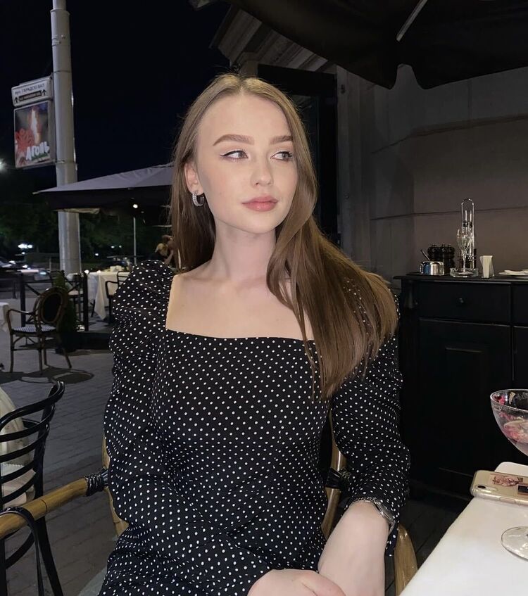  54184051  Veronica, 25 ,    