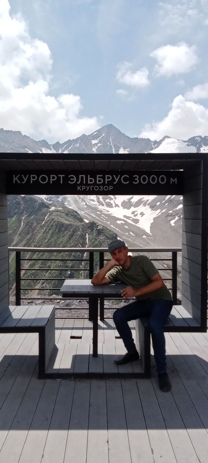  44904281  , 52 ,    