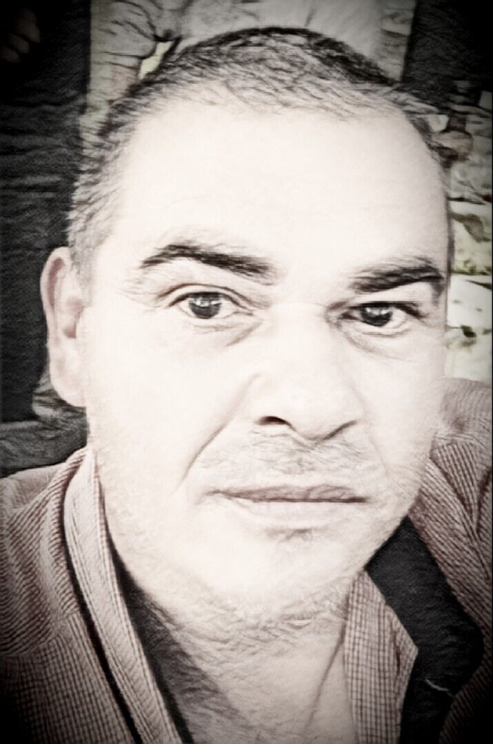  42353131  Dimitar, 44 ,    
