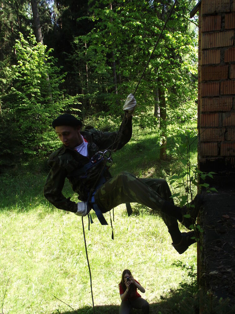  ,   Dmitrii, 32 ,   , 