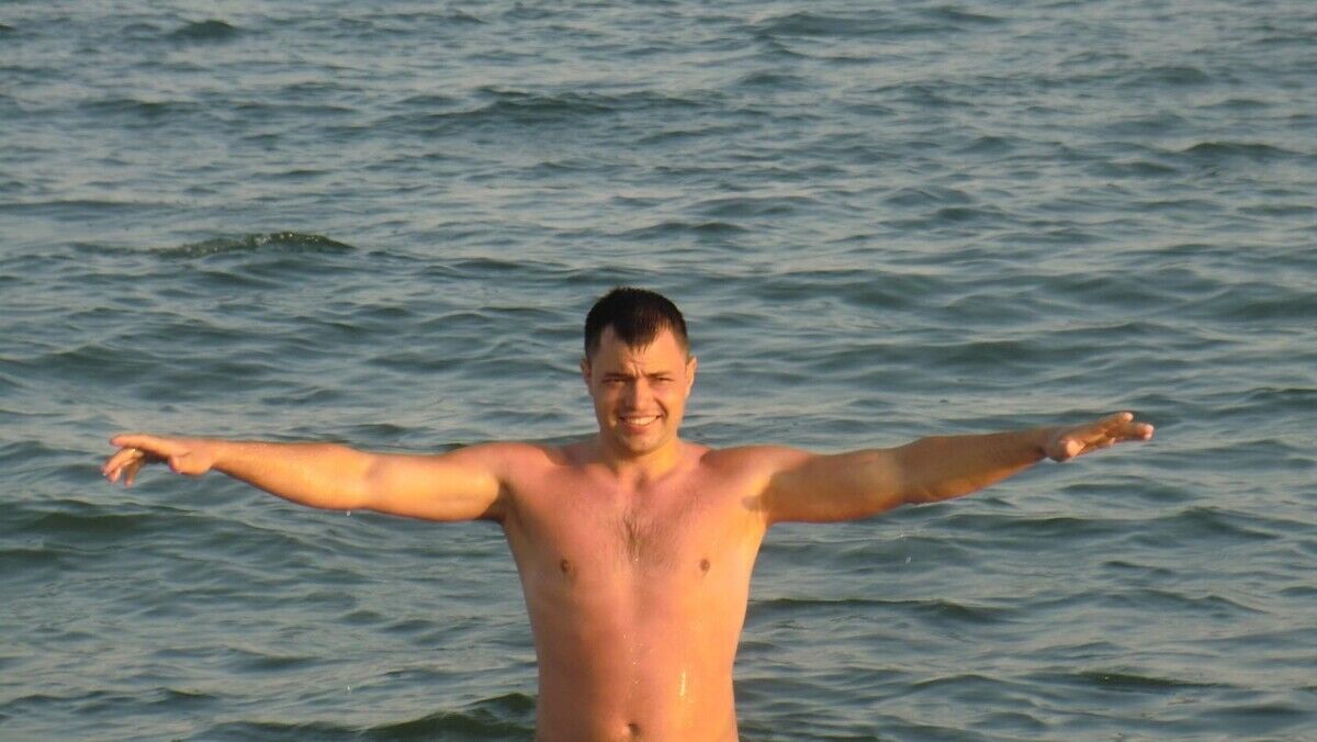  ,   Vlad, 37 ,   ,   , c 
