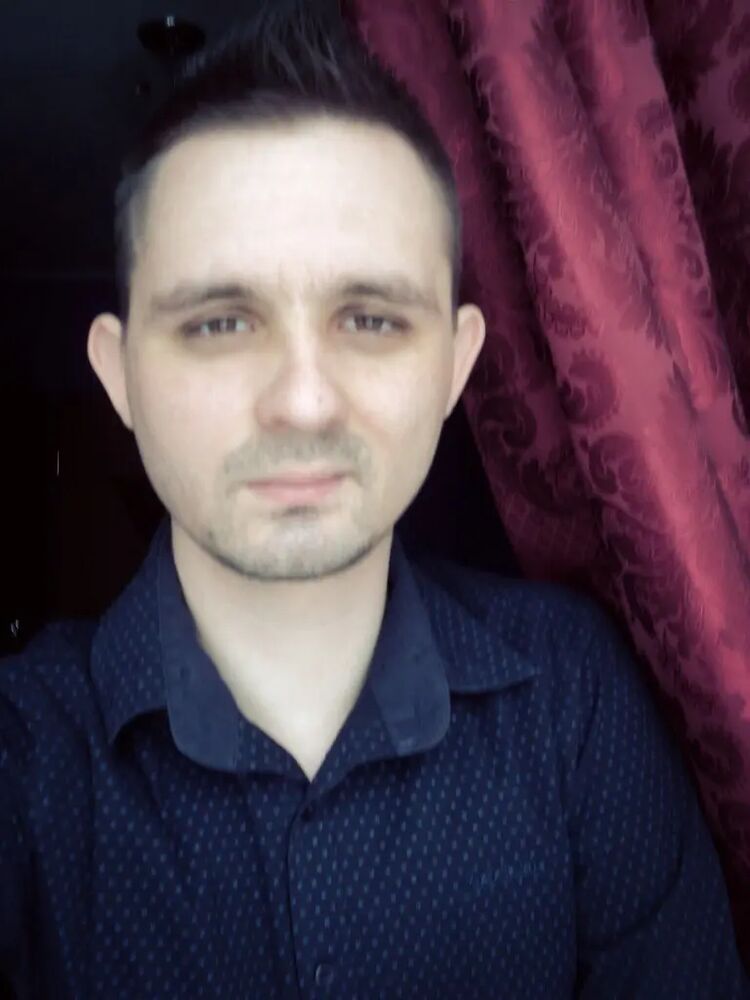  31866961  Alexander, 38 ,    